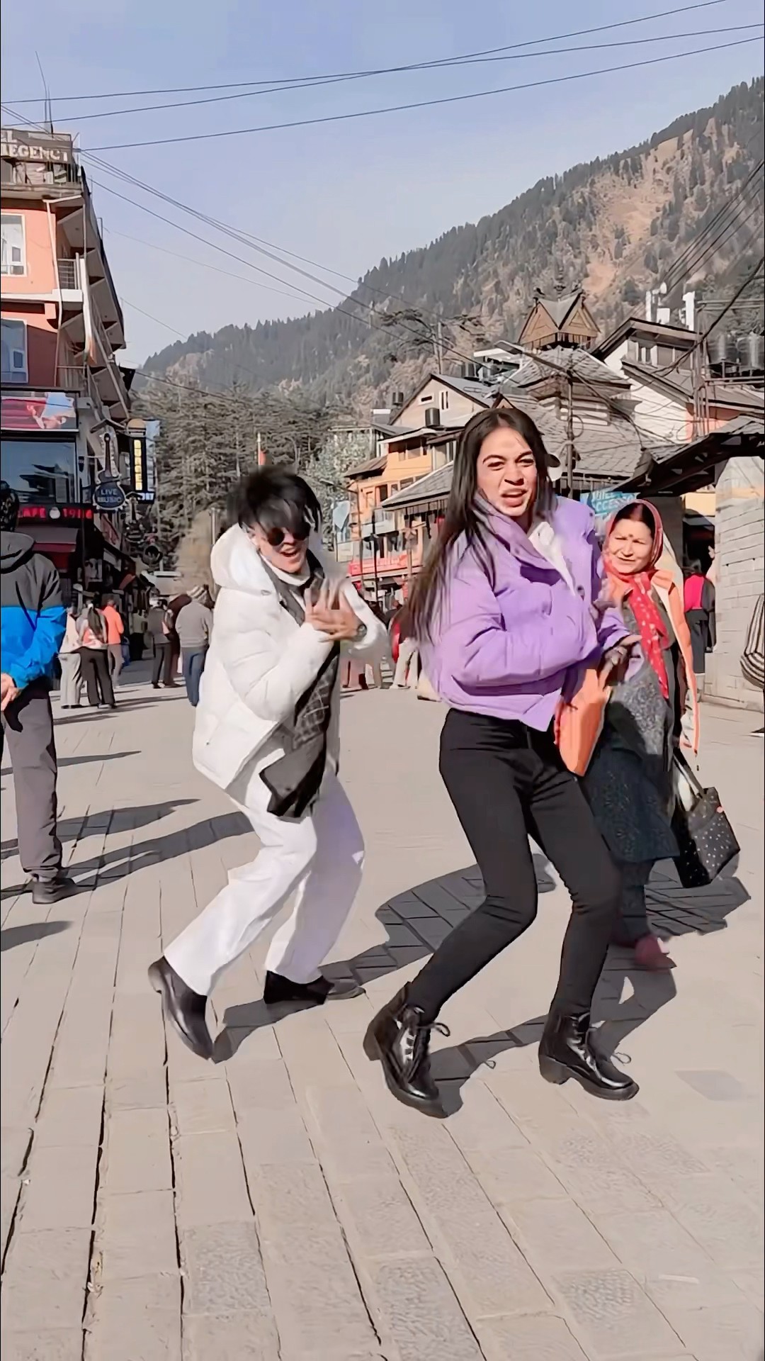 Rajju ke sath dance ?❤️ #youtubeshort #love #rajjufam #dnace #ytshort ​⁠@chotanawab