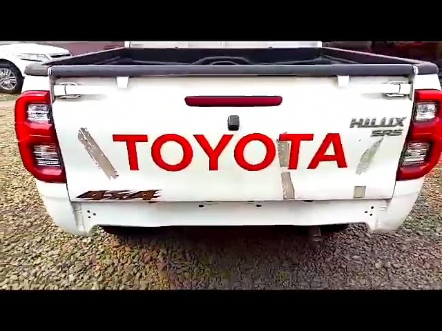 New Toyota Hilux 2022 White