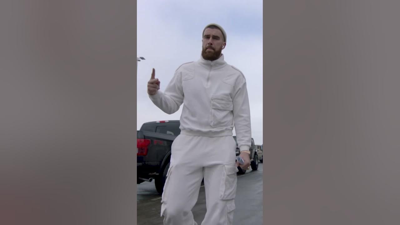 33 of Travis Kelce's best fits on his 33rd birthday? Yes, please! 🔥