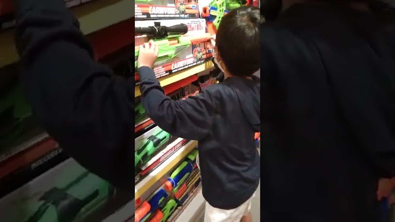 HAPPY KID ENJOY BUYING NERF GUN SNIPER RIFLE TOY GUN 