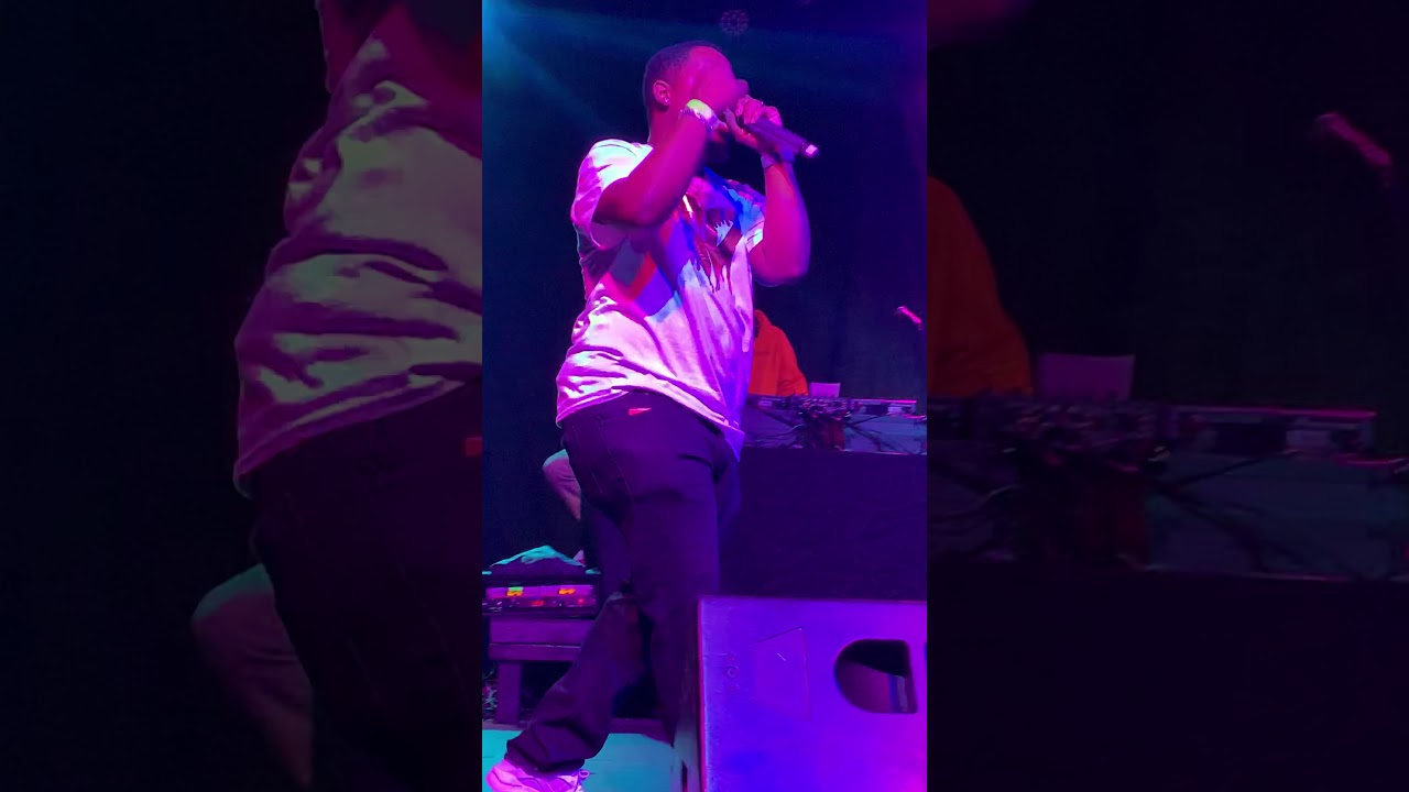 Jdiggs Tha Prodigy - Cost A Grip (Live Performance) adlı videoyu YouTube'da izle Jdiggs Tha Prodigy - Cost A Grip (Live Performance) adlı videoyu YouTube'da izle