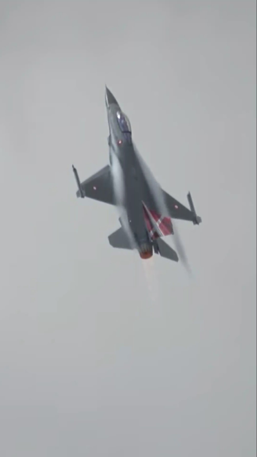 34▢戦闘機13点まとめ ＜F-16C、F/A-18ほか＞ NH0501-9 34▢戦闘機13点まとめ ＜F-16C、F/A-18ほか＞ NH0501-9