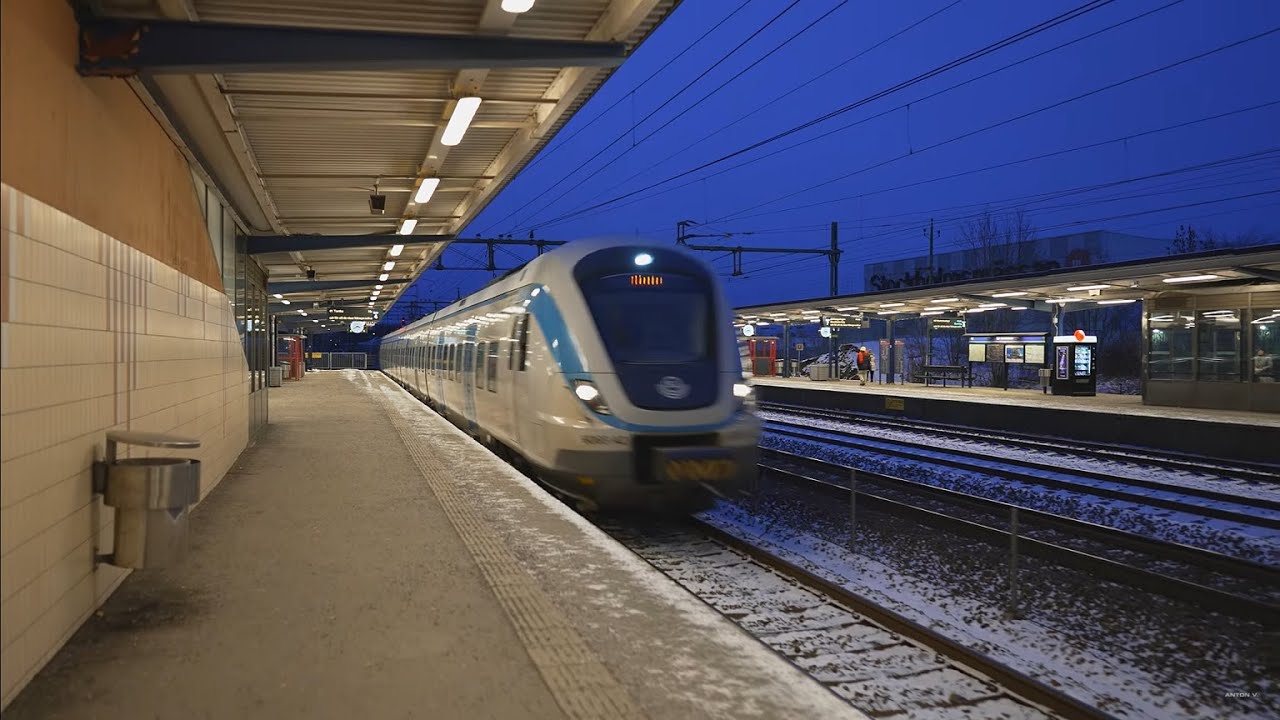 Sweden, Stockholm, train ride from Älvsjö to Flemingsberg