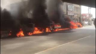 حريق بقضاء المدينة التابع لمحافظة البصرة يلتهم عددا من العجلات المدنية