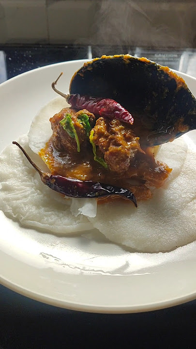 പൊരിച്ച ചിക്കൻകറിയും പത്തിരിയും #food #shorts/fry chicken curry