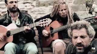 Video voorbeeld van "ZOUFRIS MARACAS | "Chienne de vie" [Acoustic Session]"