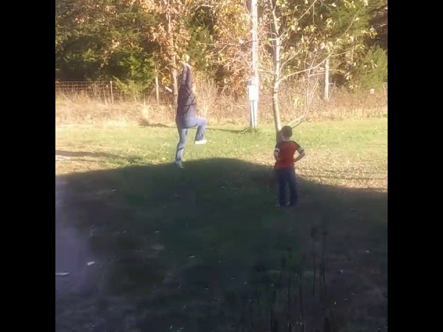 Watch 35 year old mom doing a cartwheel on YouTube Watch 35 year old mom doing a cartwheel on YouTube