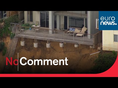 Beach erosion in Australia leaves residents on edge