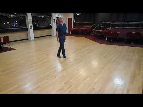 We Turn It Up - Beginner Line Dance (by Graham Mitchell)