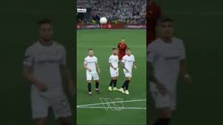 Yassine Bounou save vs AS Roma Final Europa League