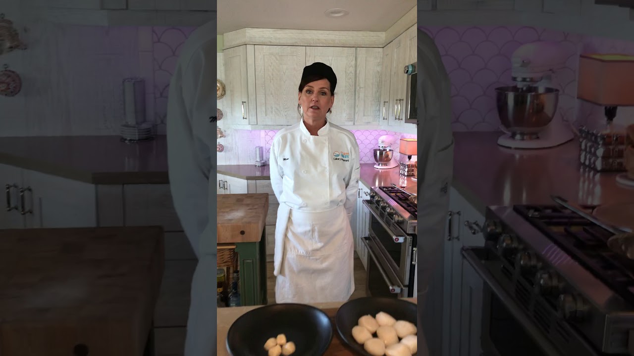 SEARED SCALLOPS WITH LEMON, GARLIC, AND WINE PAN SAUCE - YouTube