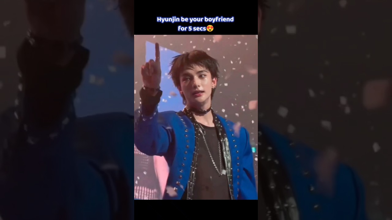 Hyunjin be your boyfriend for 5 secs😍❤️🤤 2025 K-World Dream Awards 