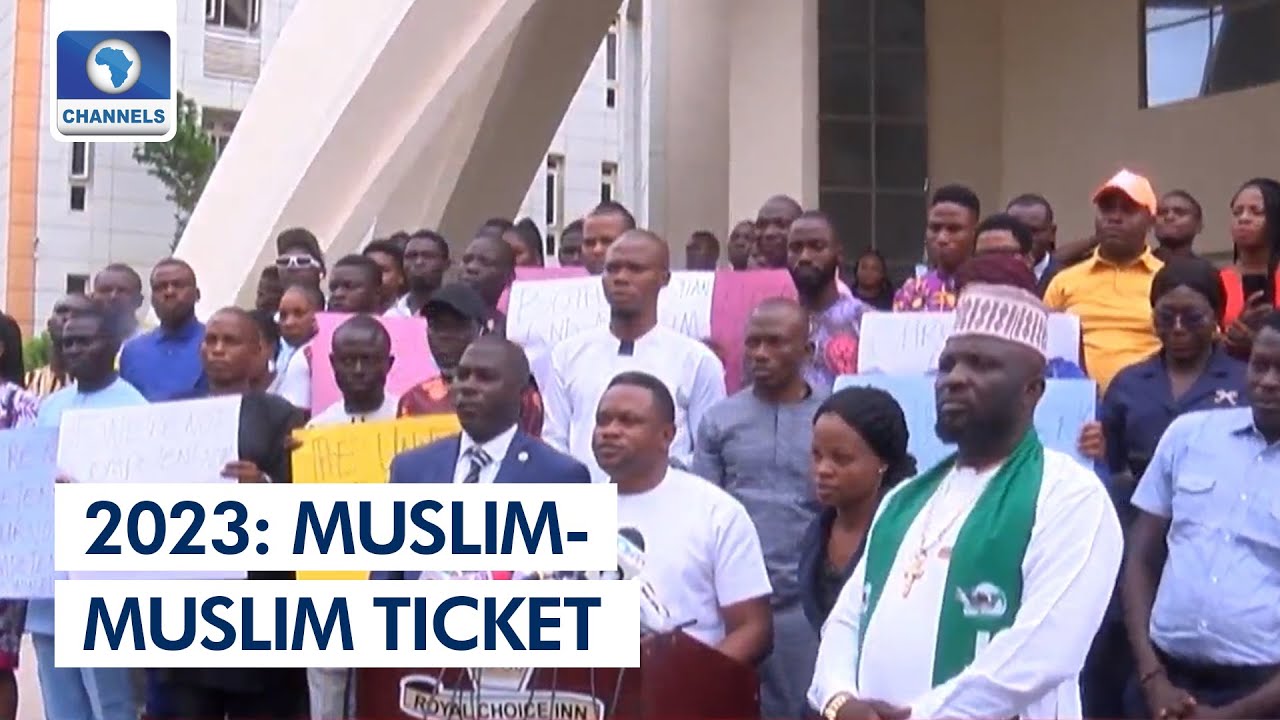 Pro Anti Muslim Muslim Ticket Protesters Storm APC HQ YouTube