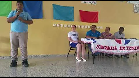 Wally canta valeriana (4to A, Lic. Tec. Noe Brito)