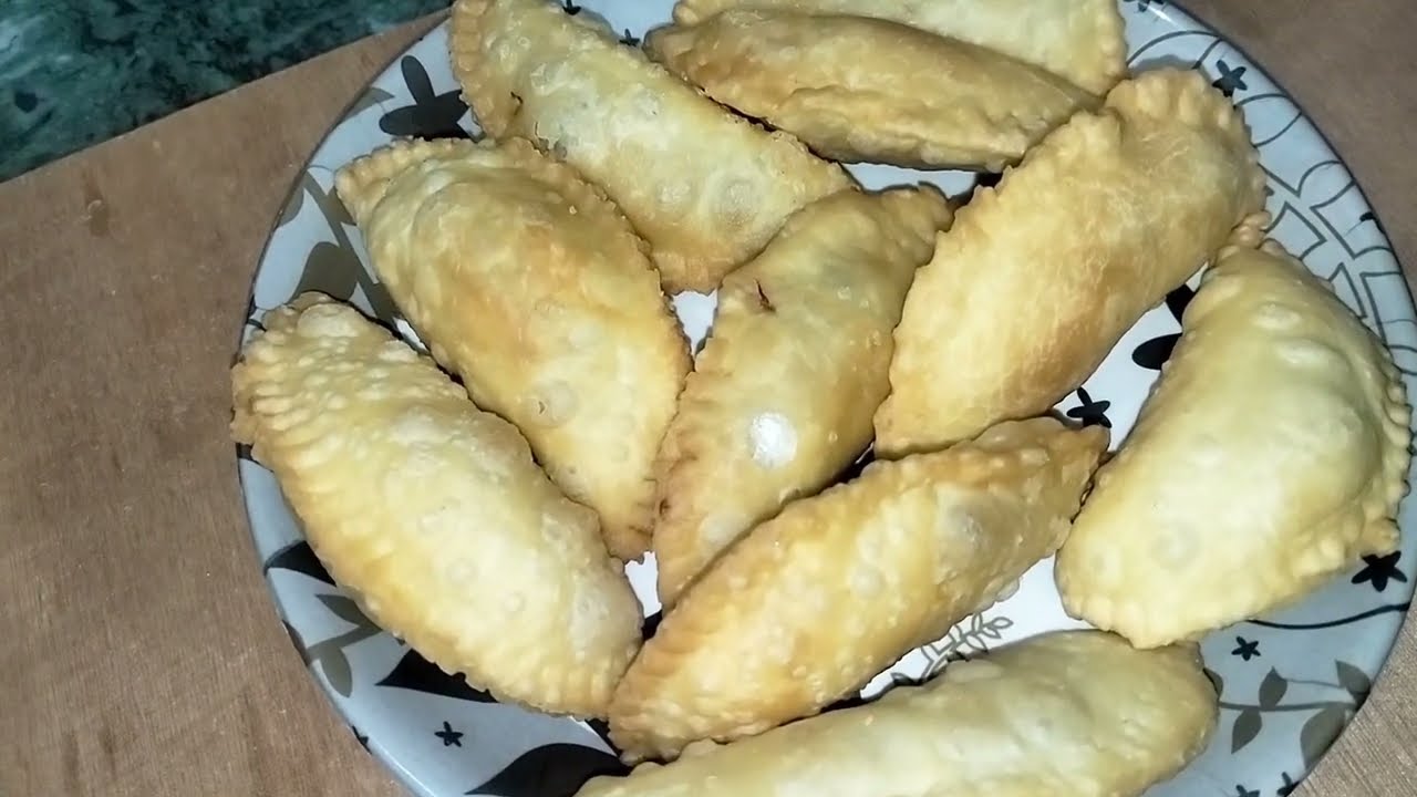  बनाये नमकीन गुजिया आसानी से | Namkeen Gujiya Recipe 
