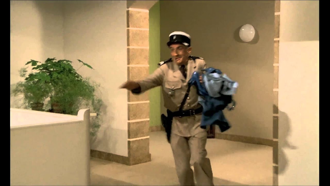 louis-de-fun-s-le-gendarme-et-les-gendarmettes-1982-elles-sont