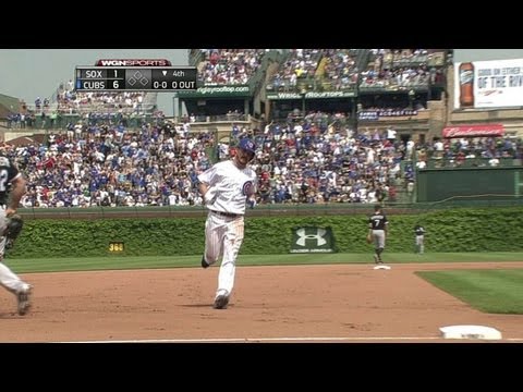 PItcher Travis Wood clears the bases with a GRAND SLAM!