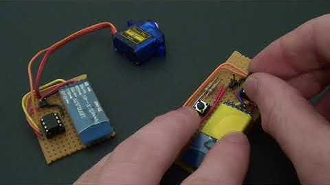 Remote Control Bluetooth Light Switch (Optimised Laziness Ep. 1)