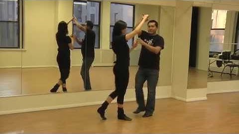 Salsa On2 - Beginner Salsa Turn Pattern - Magic Hands