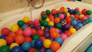 Ванна из шариков