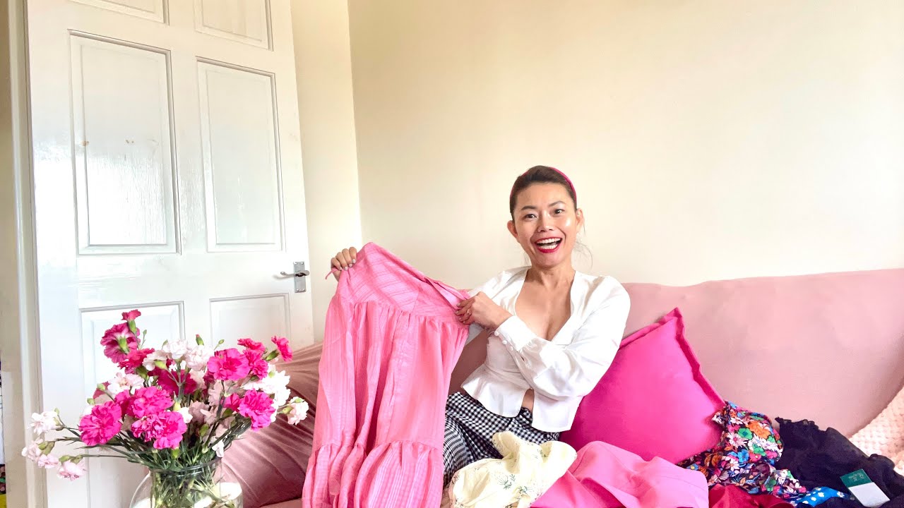 Obsessed with FLORAL and OVERSIZED outfits 