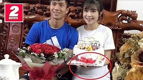 Cầu Thủ Văn Đức đón sinh nhật tuổi 24 bên gia đình, Nhật Linh lộ bụng bầu tháng thứ 5