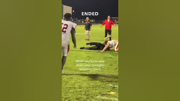 This football player tried to wrestle his coach and it backfired 😂