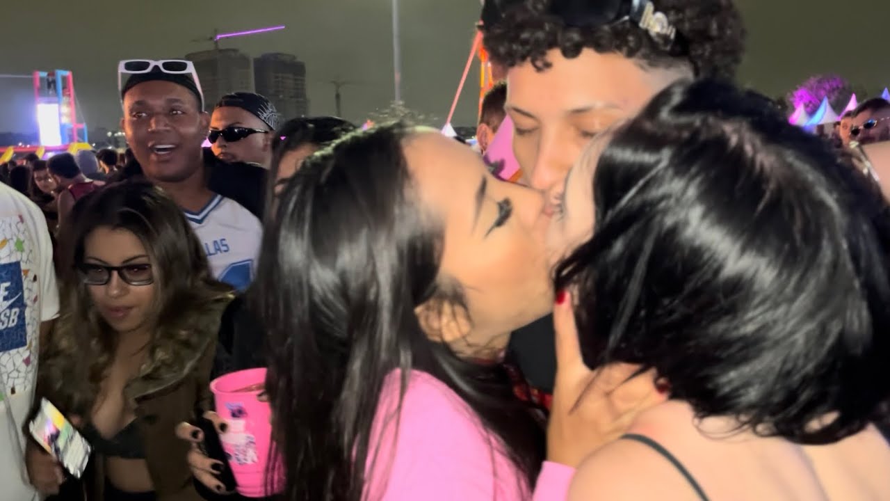 BEIJO TRIPLO BEIJO QUADRUPLO E MUITO MAIS & BEIJANDO MUITAS GATAS ...