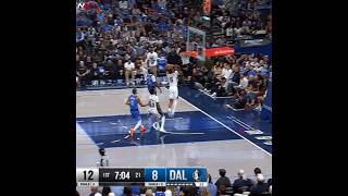 Stephon Castle STEALS It and Throws Down a FASTBREAK Double-Clutch Dunk vs Mavericks! 🔥