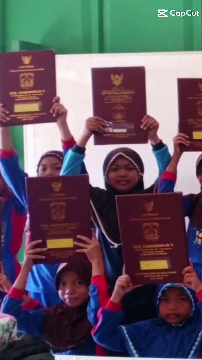 masa di sekolah naik kelas cek😁😁😁😁