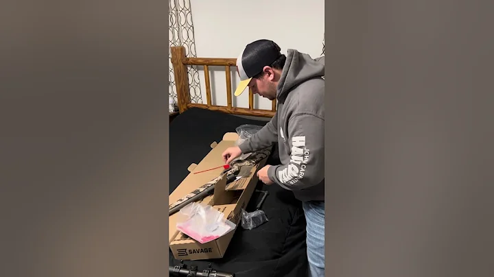 (UNBOXING) check out the new savage arms Axis 2 Pro 22-250 new stock and information.
