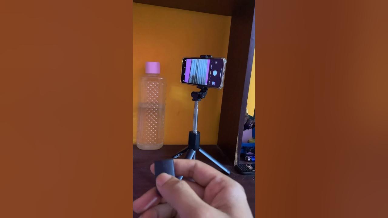 Bluetooth selfie stick R1 tripod with remote review. selfie 