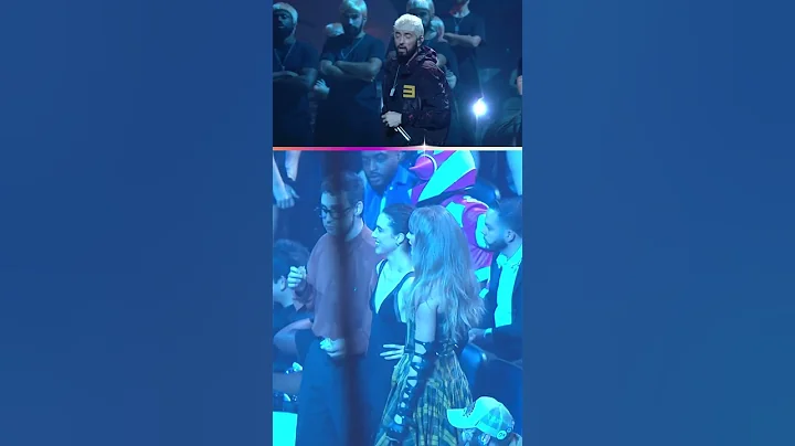 Taylor is vibing to Eminem and so are we  #vmas2023