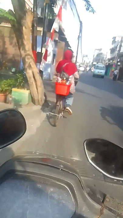 liat si mbak #jamu #gowes #sepeda #semangat