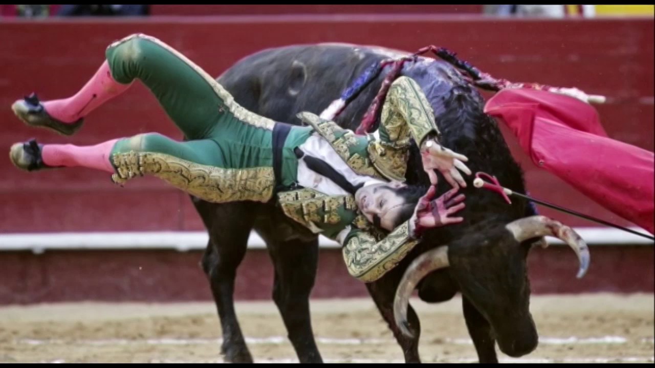 Su primera cojida Su primera cojida