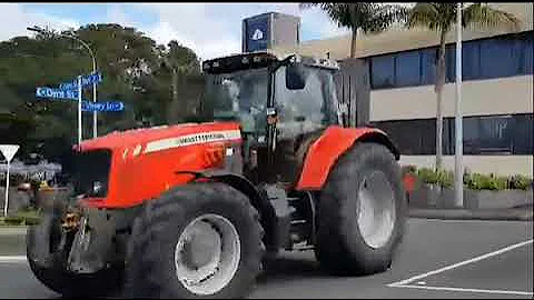 Howl of a Protest   Bank St, Whangarei
