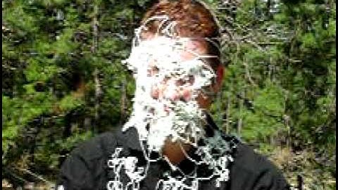 Slow Motion - Silly String to the face - Casio FC100 - 420frames per second
