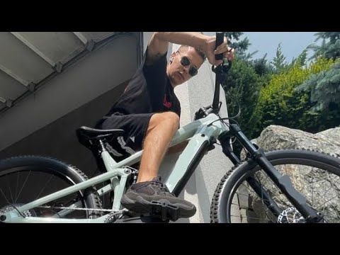 Wideo: Wakacje na rowerze: DIY czy wszystko w jednym – co jest lepsze?