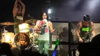 "Cray Button" FamilyForce5 Live@Creation NW 2013