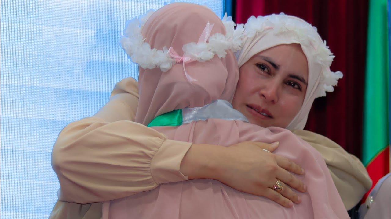 لحظة إعلان الفائز بالمرتبة الأولى في #مسابقة_ترانيم لتجويد وترتيل القرآن الكريم