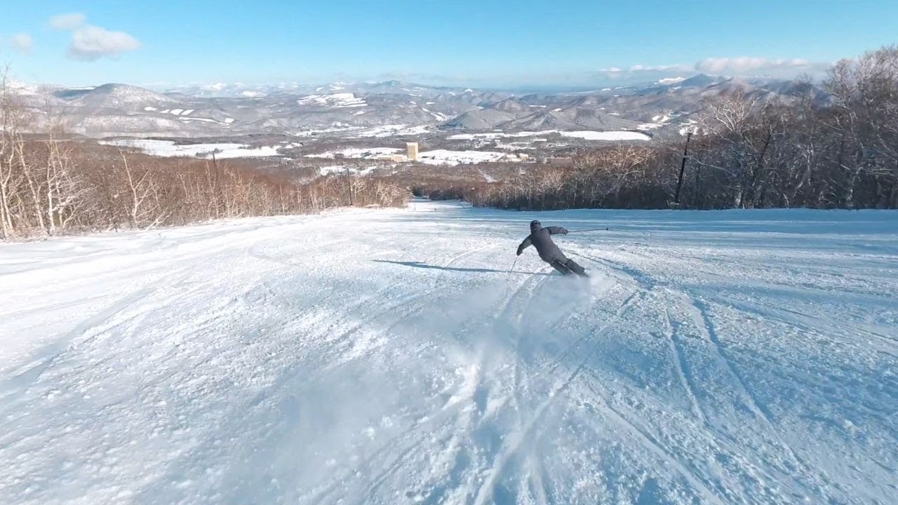 天気最高】久しぶりに晴れたのでカービングで滑りまくる - YouTube