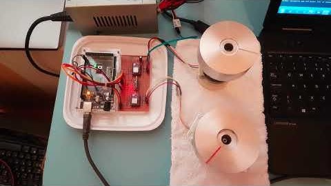 Running two stepper motors at the same time