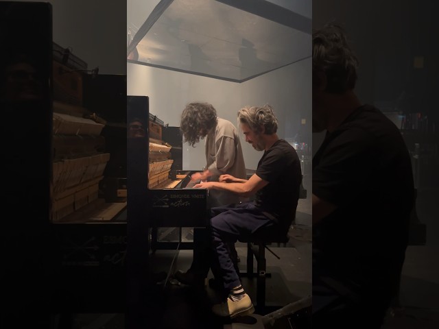 Two kids and a piano 🎹❤️ With @patrickwatsonofficial ✨😊