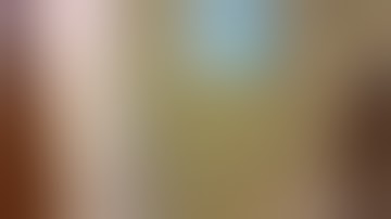Feeding 11.5ft Albino Burmese Python by hand (viewer discretion advised)