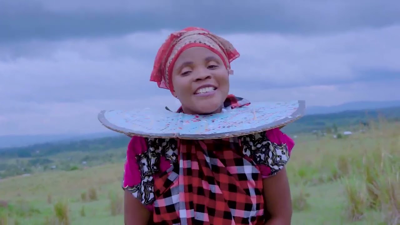 Maki Augustin_ft_ Bahati Esperance et Nery Jonas _NEW_SONG_LODOKONINZA_(official_video) mp4