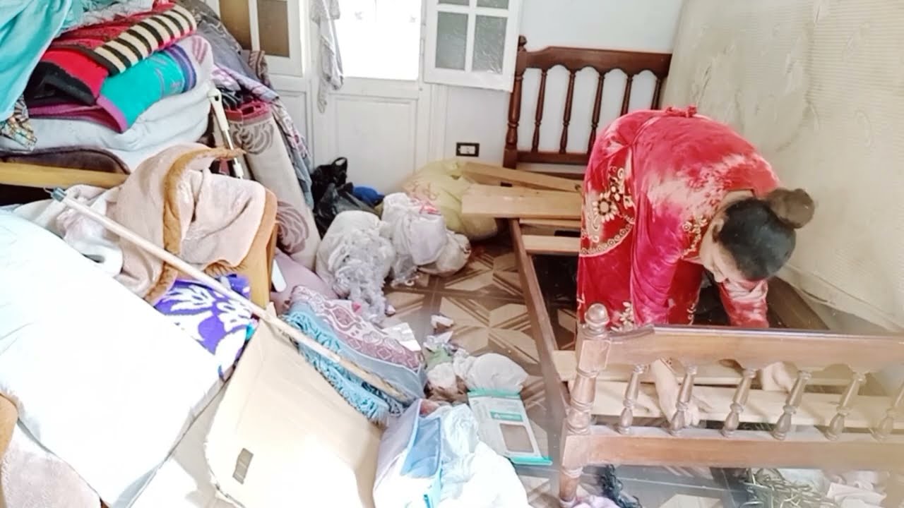 انتي محجبه ليه اهو شيلت الطرحه خالص