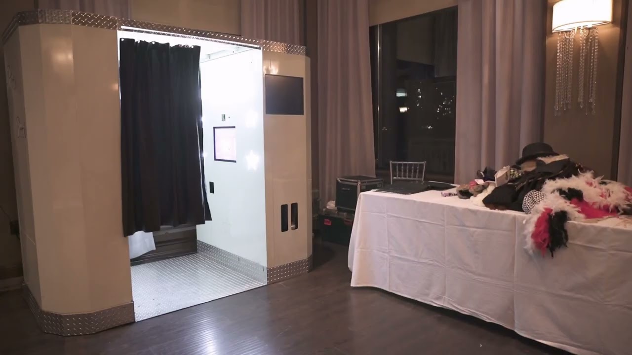 Elite Photo Booth - DJUSA 2026