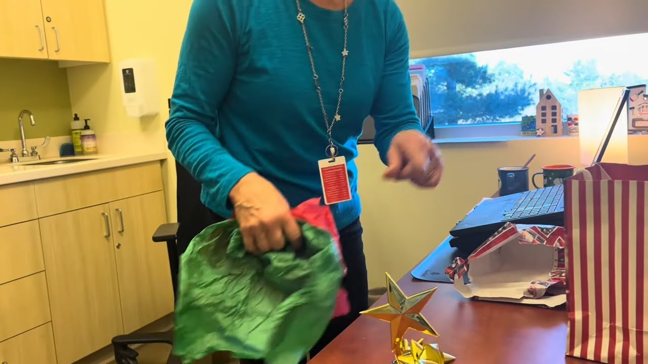 Знакомьтесь, мой диетолог | Как я подарила ей подарок на Рождество | Я набрала вес и немного поху...