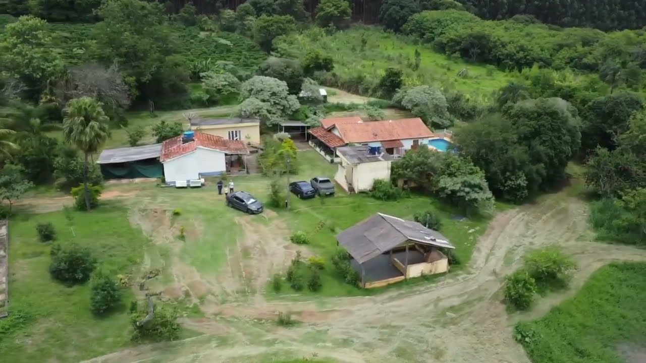 🌳 Sítio Produtivo com Estrutura Completa – Moradia, Airbnb e Agricultura de Café em Serra Negra/ SP