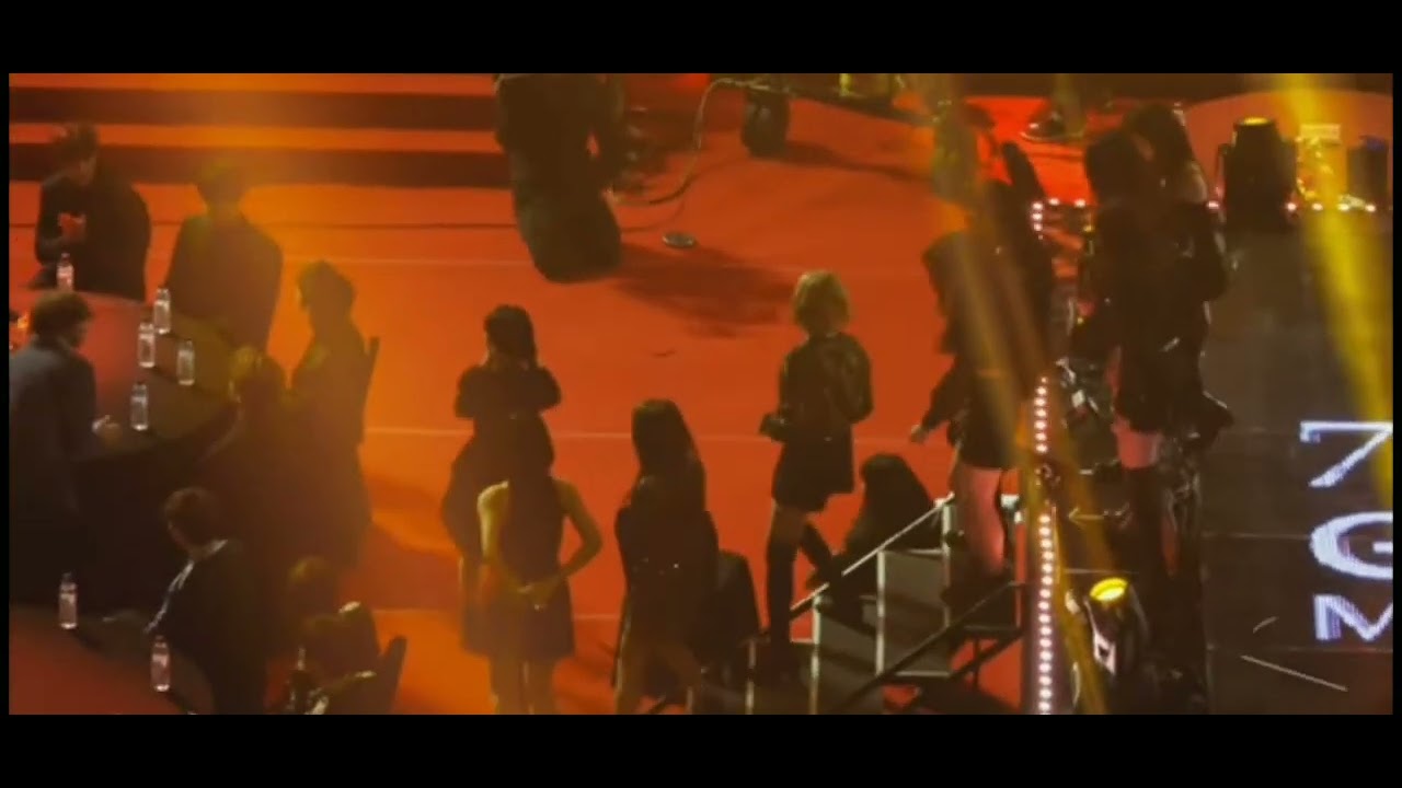 SEVENTEEN & TWICE MOMENTS AT GAON CHART MUSIC AWARD 2018 